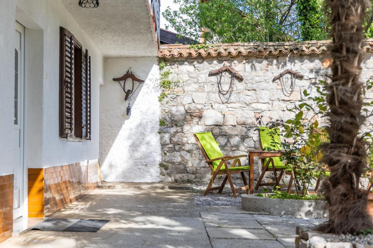 Domacija Mirko Bed and Breakfast Miren Εξωτερικό φωτογραφία